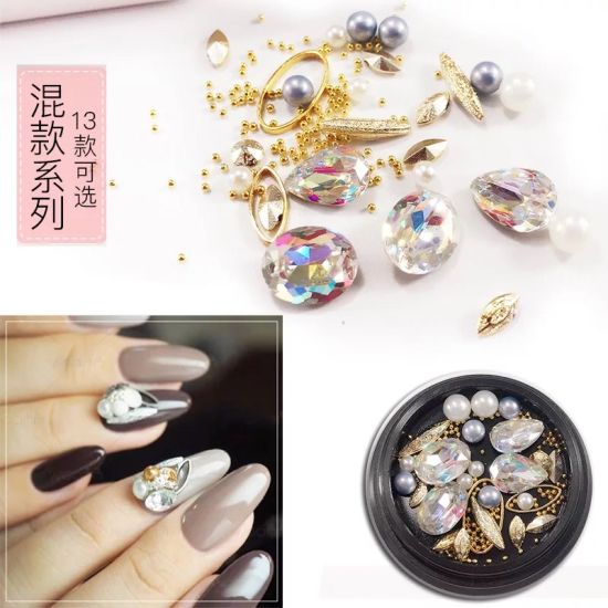 Mixed Nail Art Pearls Colored Rhinestones with Mini Beads